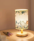 Minimalist Safari Animals Watercolor Bedside Table Lamp With Baby Elephant Lion Zebra Giraffe Wood Base And Flaxen Fabric Shade