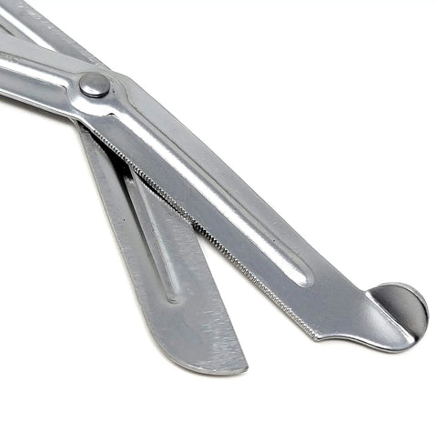 12 Pack Assorted Rainbow Trauma Paramedic Shears 7.5 Inch Stainless Steel close-up of serrated blade and blunt tip