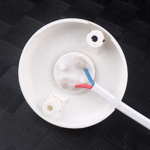 E27 Hanging Light Cord With On Off Switch White Socket 9.2 Ft Wire 2 Prong US Plug base showing blue and red wires
