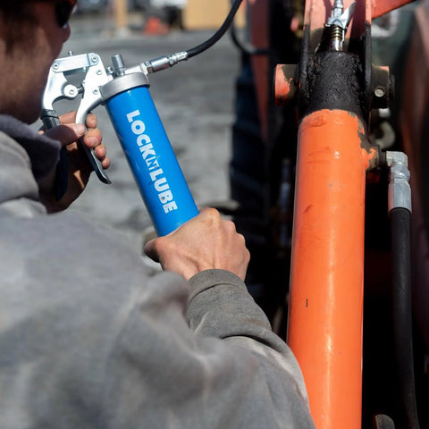 Heavy Duty Pistol Grip Grease Gun With Patented LockNLube Coupler Locks On And Does Not Leak, 20 Inch Hose With Inline Swivel