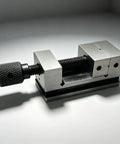 Get This Rock Solid Accuracy Toolmakers Vise For Your Milling Machine. Heavy duty precision clamp with one inch jaw.