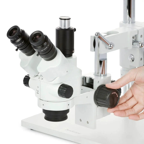 Simul-Focal 3.5X-45X Stereo Zoom Microscope With Lockable Zoom 0.5X Barlow 6.5 Inch Working Distance Greenough Optics Heavy-Duty Multi-Pivot Boom Stand For Lab And Field Detail, white metal body with tension knob