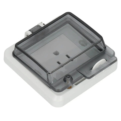 Heavy Duty IP66 Wall Outlet Us Standard Power Socket 15 Amp Weatherproof Jack with protective cover for outdoor use.