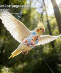Anti Pinch Design Bird Flight Suit For Parrots Adjustable Walking Harness in use outdoors with 130cm traction rope