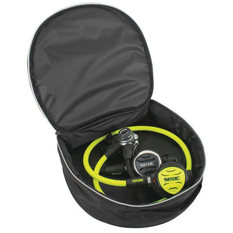 IT500 ICE Scuba Regulator and Emergency Octopus Set With Venturi Adjust in a round black case, ergonomic dive lever visible