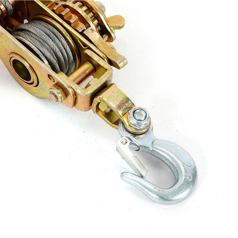 Close-up of hook and cable on Beefy 2 Ton Come Along Winch Hand Cable Puller With 2 Hooks And 2 Gears Heavy Duty Lever Hoist.