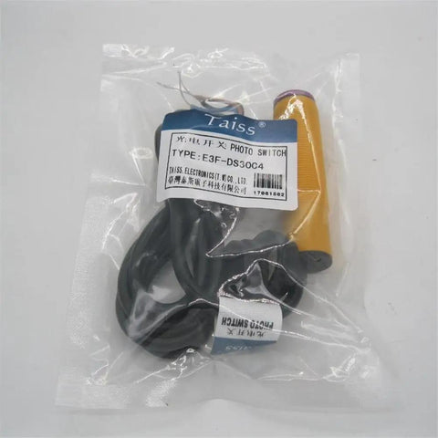 30Cm Adjustable M18 Diffuse Photoelectric Switch Sensor Three-Wire NPN Normally Open Proximity Sensor 6-36V DC E3F-DS30C4 packaged