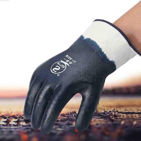 Oil Field Style Chemical Resistant Work Gloves With Wide Cuff Durable Blue For Petrochemical Transport And Fuel Delivery Pros Large Size 12 Pack Non Slip Easy On And Off, glove on wet surface close-up