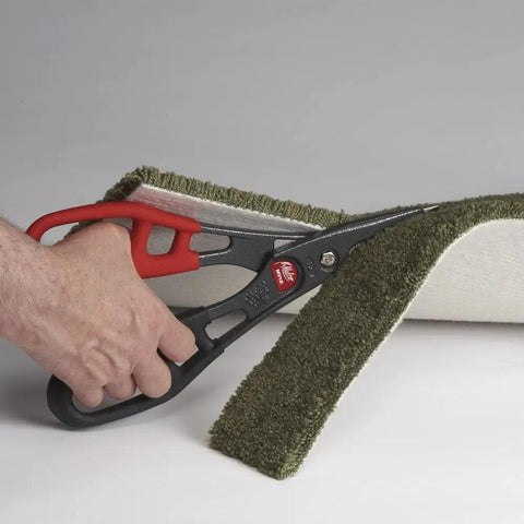 All Purpose Snip For Vinyl Siding Aluminum Trim Coil Vinyl Flooring Carpeting Leather And Landscaping Edging A Heavy Duty Tool cutting carpet