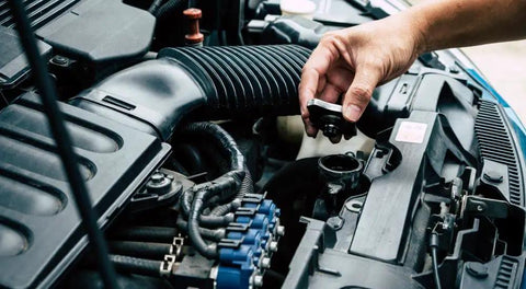 Radiator Stop Leak 325ml Protects Against Rust And Corrosion application in car engine bay