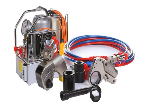 Heavy Duty Hydraulic Torque Wrench Generating 700 Bar Real Deal Pressure With Rock Solid Square Drive Mount Featuring Quick Rotary Anti Jam Design And Hands Off Handling For Cramped Job Sites components including hoses and connectors.
