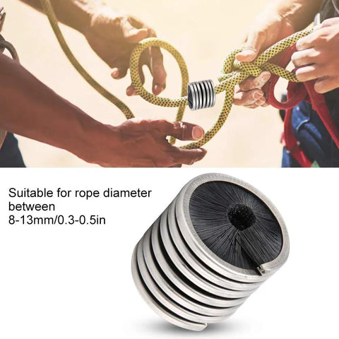 Hands using Rope Cleaning Brush For Rock Climbing And Caving, Quick Dry, Easy To Use Rope Wash Tool, Lightweight And Durable
