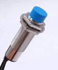 Inductive Proximity Sensor Switch With 8mm Sensing Distance M18 Cylinder, 5V DC, PNP NO, 3-Wire Cable, LJ18A3-8-Z/BY close-up