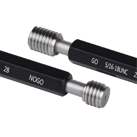 Double End Thread Plug Gauge 5 By 16 By 18 UNC 2B GO And NOGO Unified Thread Gauge tool steel HRC 62 64 close-up view