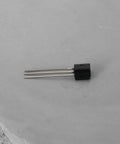 Single TO-92 transistor from Go-To Transistor Assortment Kit 100 Pcs TO-92 NPN BC550C PNP BC560C for Audio Amplifiers and Signal Processing