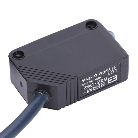 Pro Grade Through Beam Infrared Photoelectric Sensor PNP Switch For Automation Square Contrast Type Detector Ideal For Car Doors Garages Robots And Assembly Lines E3Z D62 black sensor with cable, top view