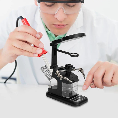 USB Electric Soldering Clamp With 10 LED Magnifying Desk Lamp For Electronics Repair Adjustable Third Hand Tool in use