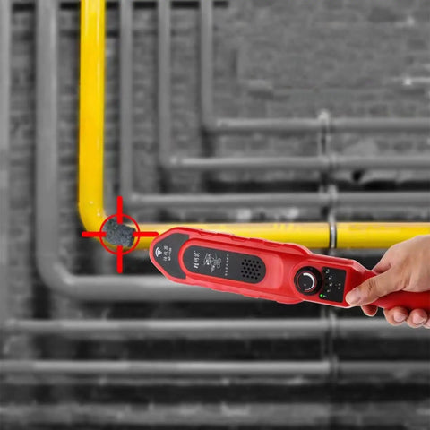 Pipe Blockage Detector And Locator Provides Accurate Positioning, 30M 100ft Magnetic Pipeline Sensor in operation on metal pipe