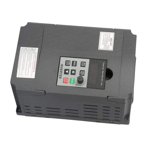 High Precision VFD Inverter For 3 Phase Motors 220V 1.5kW PWM Frequency Converter With Adjustable Speed Control front view