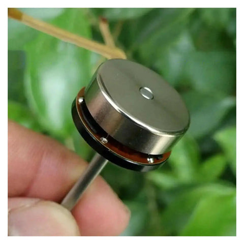 Close-up of 12V Brushless DC Drone Motor High Speed 28000 RPM PTZ Long Axis With Double Ball Bearing 2500KV