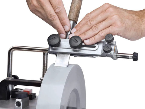Square Edge Jig For Sharpening Wood Chisels And Plane Irons On T 3 T 7 T 8 Sharpeners Ultra Precise 90 Degree Alignment in use