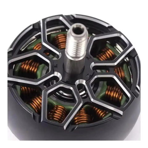 Close-up of 2809 Brushless RC Motor 1250KV/800KV With 5mm Shaft For 7 To 8 Inch FPV Drones, showcasing coil and shaft detail.