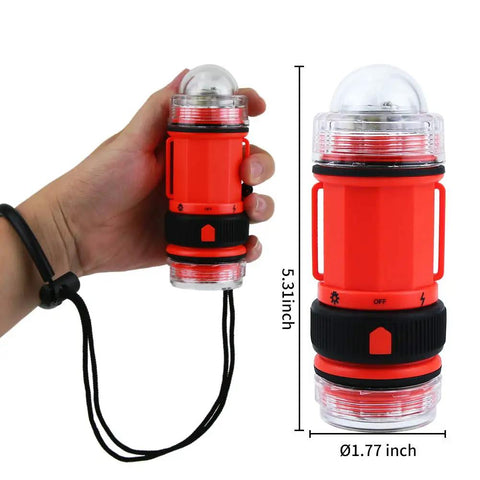 Hand holding Beast Mode Waterproof Dive Light For Scuba And Outdoor Adventures, 1000 Lumen LED Underwater Flashlight With IPX8 Seal