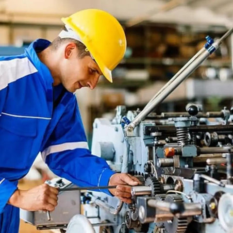 Worker adjusting machinery using Beefy Flange Bolts And Nuts Kit For Auto Projects Grade 10.9 272pcs M6x1.0 M8x1.25 M10x1.5 Fasteners