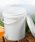 Food Grade Plastic Honey Gate Valve Set For 5 Gallon Buckets with nylon threaded barrel and stainless screws