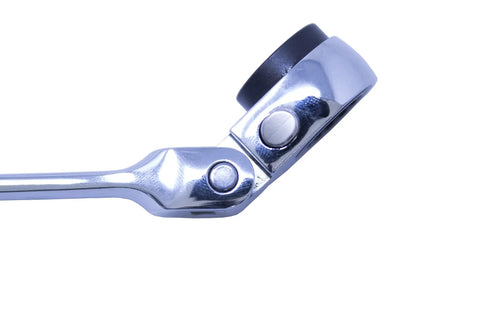 Close-up of the gearhead on 8x10mm Double Box Universal Spline Reversible Ratcheting Wrench With 90 Tooth Design Long Reach Flexible Handle