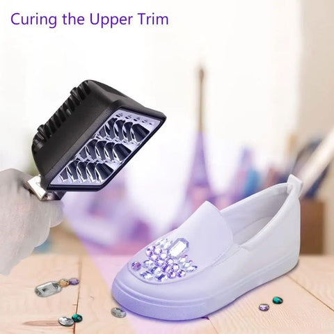 Portable UV Glue Curing Lamp 365Nm 300W AC 90-240V curing shoe upper with 15 LED beads, bright green handle visible