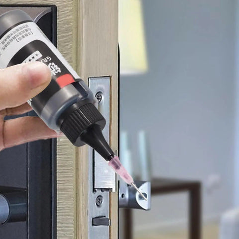 Dry Graphite Lubricant For Locks And Hinges No Residue Dust Free Powder Spray 50mL applied to door lock
