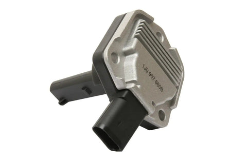 1J0907660B Oil Level Sensor Replacement For Audi A8 D2, VW Golf IV, bottom-mounted sensor, silver and black, front view
