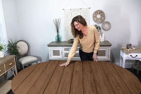 Premium Dark Oak Liquid Wood Gel Stain gives you a real wooden finish on a round table for indoor furniture.
