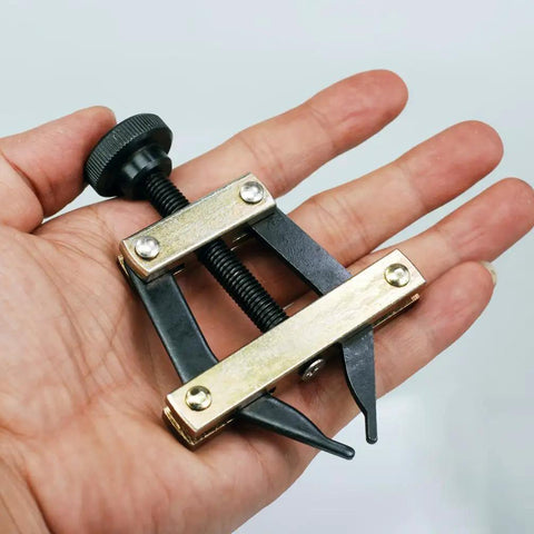 Heavy Duty Roller Chain Holder Puller Connection Tool Fits Size 25 35 40 41 50 60 420 415 415H 428H 520 530 Chains