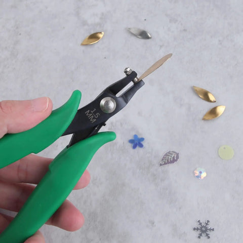 One Point Five Millimeter Metal Hole Punch Pliers For Jewelry And Beading Short Jaw Sheet Metal Tool with green grips
