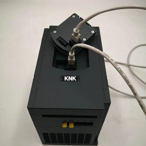 Three Phase 380V Variable Frequency Drive VFD Inverter 0.75kW To 7.5kW Vector Frequency Converter with cable connections
