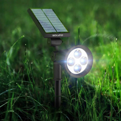 Ultra Bright Solar Spotlight 200 Lumen With 270 Degree Adjustable Waterproof Outdoor Landscape Light in garden