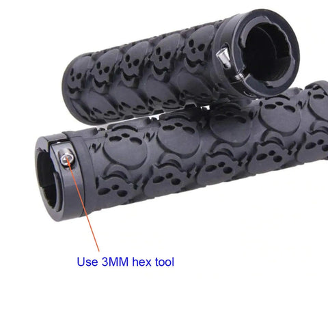 Close-up of Skull Style Lock On Bicycle Handlebar Grips Set Soft Rubber Anti Slip For Mountain And BMX Bikes TPR Comfort Grips