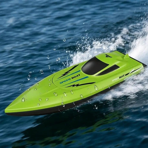 Ultra Fast Dual Motor RC Boat With 2.4GHz Remote For Lakes Pools And Ponds, Electric Racing Watercraft Delivers Sick Speed