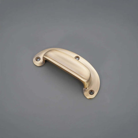 Antique Brass Cup Pull Handle With Ergonomic Grip For Cabinets Drawers Wardrobes And Kitchen Cupboards Traditional Cupboard Hardware