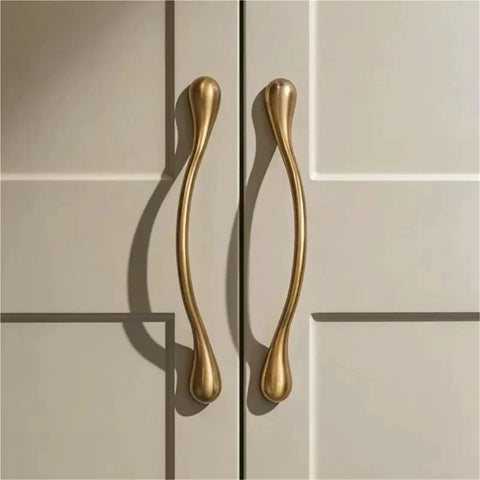 Antique Style Chrome Furniture Handles And Cabinet Knob Set For Drawers, Wardrobe, And Closet Doors, Smooth Openers shown on doors