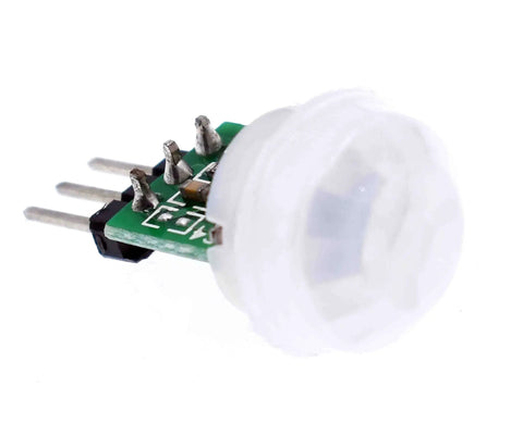 Compact DC 2.7 To 12V Motion Sensor Module For Automatic Detection Low Power Draw High Sensitivity DSP Plug And Play For Auto Lighting Security And Smart Home Projects, close-up PIR module