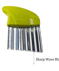 PDETVEO green stainless steel crinkle cutter with wave blade for potatoes and carrots.