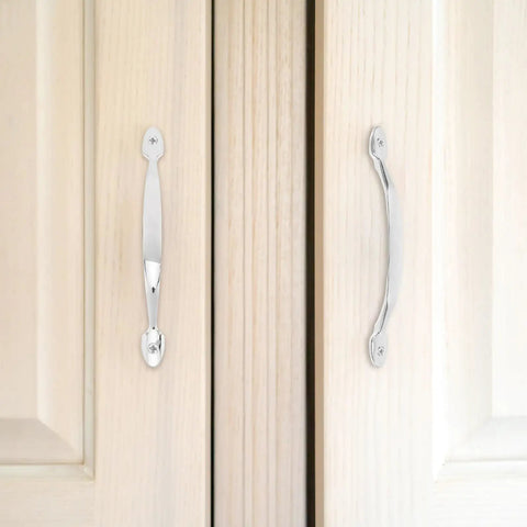 Two Pack Zinc Alloy Gate Pull Handles For Cabinets And Wardrobes, 128mm Center To Center, Bright Chrome Finish, Vintage Style Door Pulls