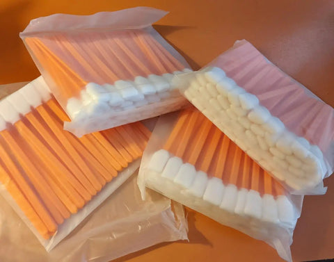 Top Shelf Lint Free Foam Swabs For Nitty Gritty Electronics Camera Lenses Vents And Printer Heads 200 Piece Orange Pack in clear bags.