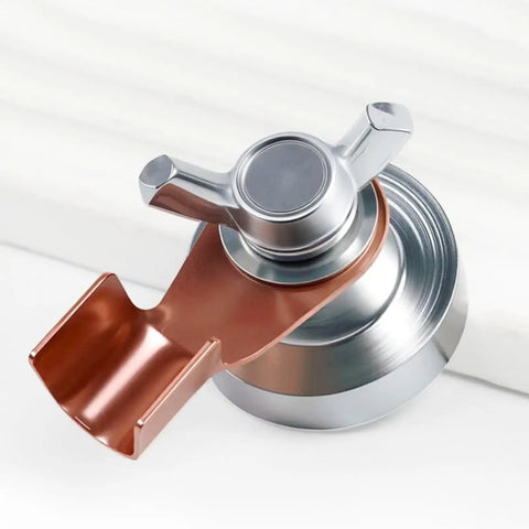 Super Strong Magnet Ground Clamp For Welder Cable With N52 Rare Earth Magnet and copper terminal, showcasing the butterfly screw design.