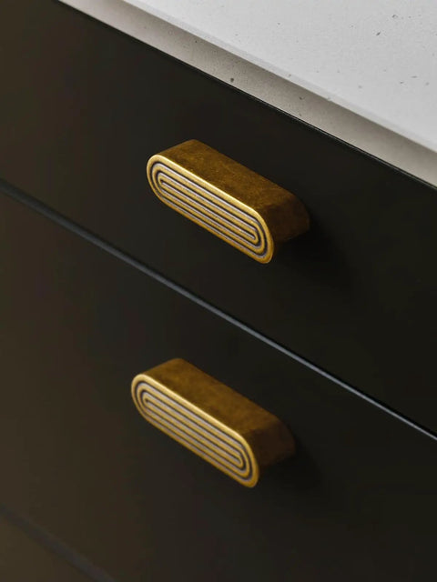 Dang Fine Vintage Antique Brass Cabinet Pulls Built Heavy Duty With Solid Zinc Alloy And Spot On 3 Inch Hole Spacing For Kitchen Drawer and cupboard.