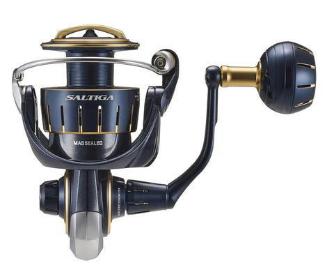 Saltiga SAG4000-XH Spinning Reel Beast Of A Reel For Serious Saltwater Angling, aluminum frame, side view, handle detailed