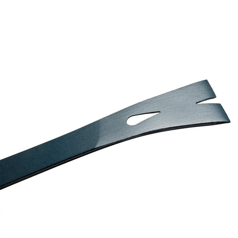 3 Piece Pry Bar Set With 5.5 Inch, 7.5 Inch And 10 Inch Nail Pullers, Wide Thin Blades, Forged Steel Construction, angled blade detail